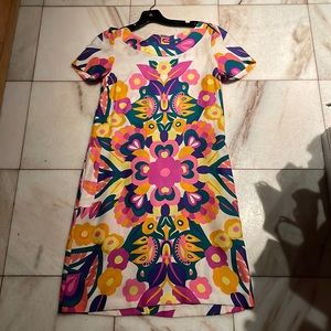 Size 2 colorful Chloe dress vintage
